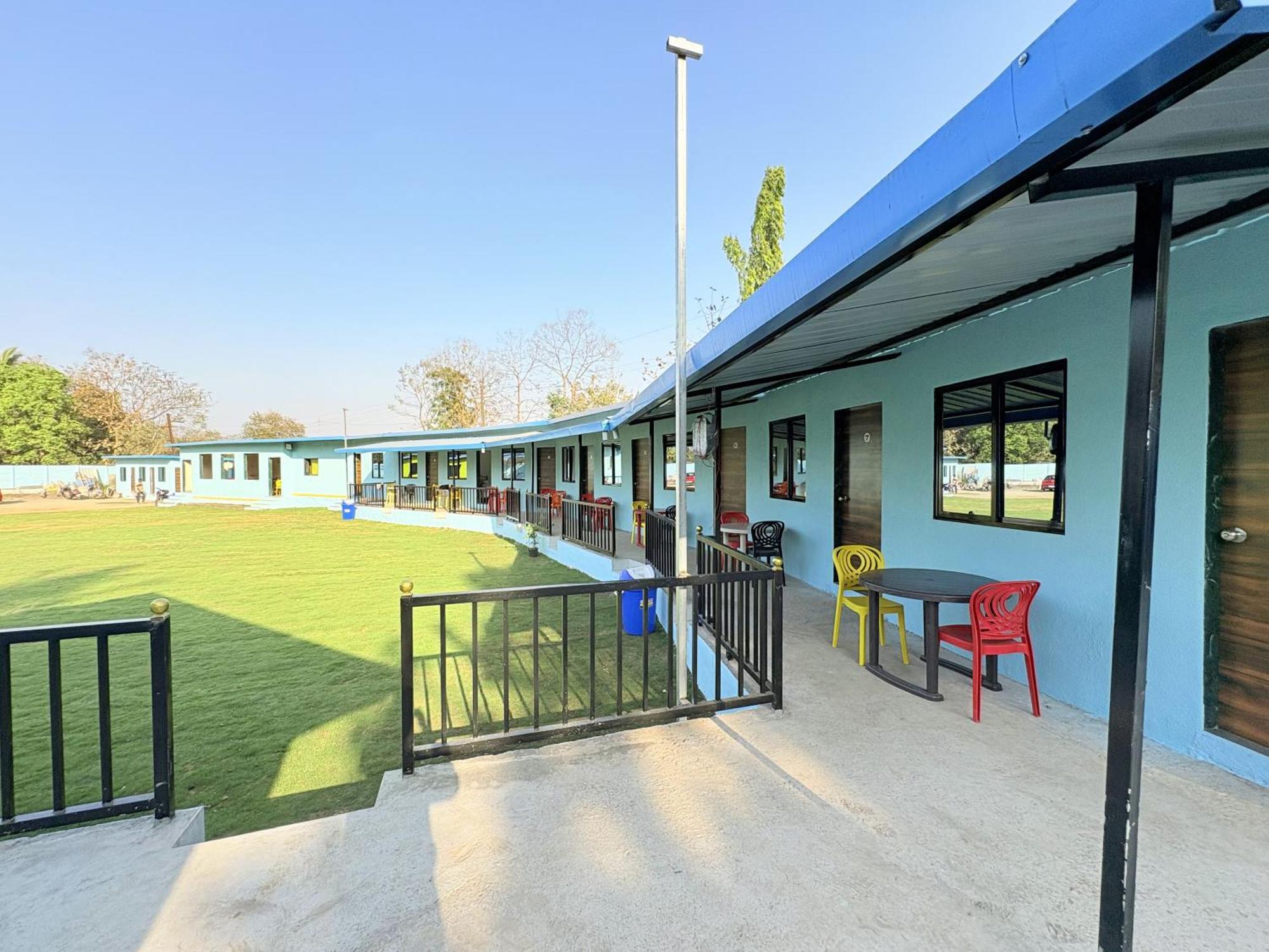 Deep Bhavani Resort Karjat Eksteriør bilde